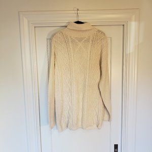 White Oversized Turtleneck - Cherokee - L